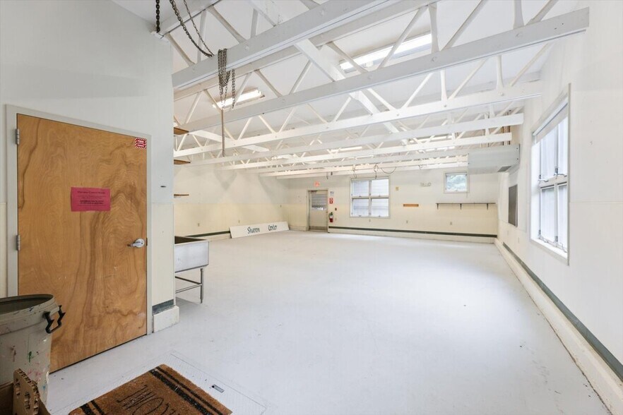 More Photos Of 457 Route 123, Sharon Freestanding For Lease