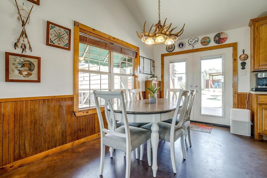 More Photos Of 6212 FM 933, Blum Warehouse For Sale