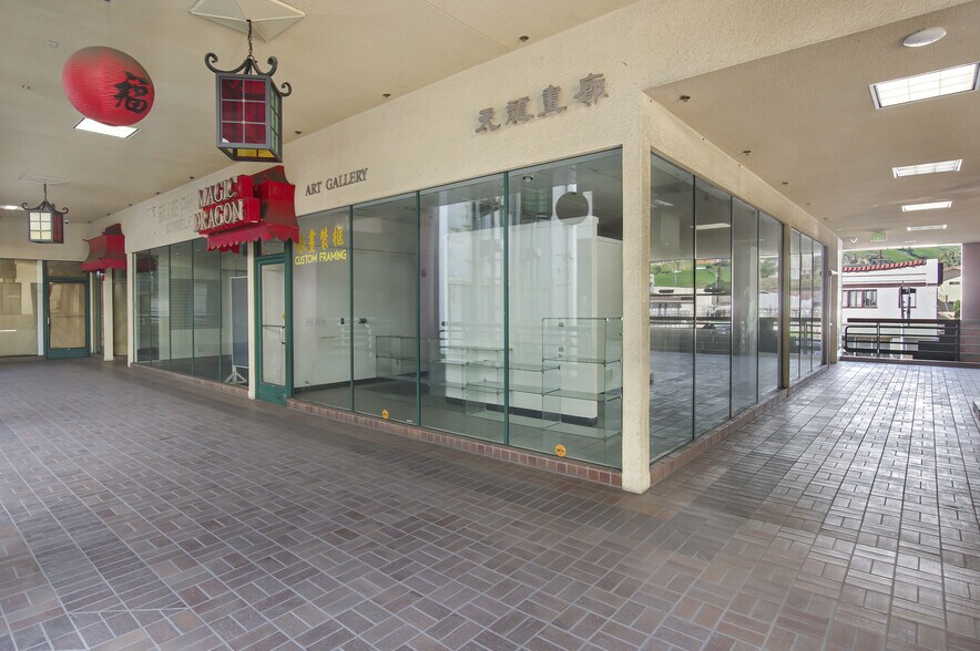 More Photos Of 988 N Hill St, Los Angeles General Retail For Sale