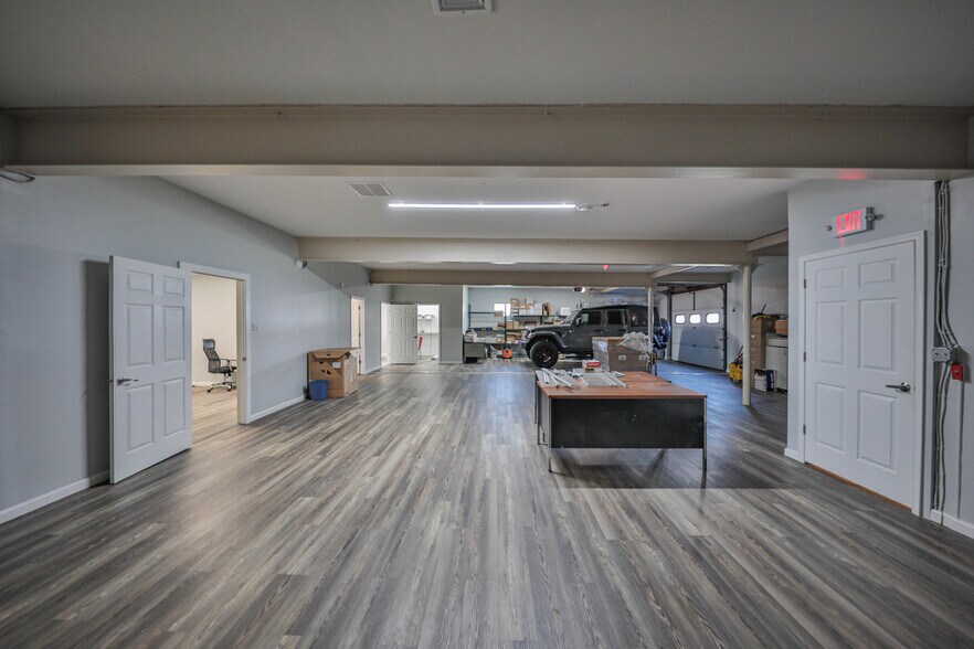 More Photos Of 543 Marshall St, Phillipsburg Light Distribution For Sale