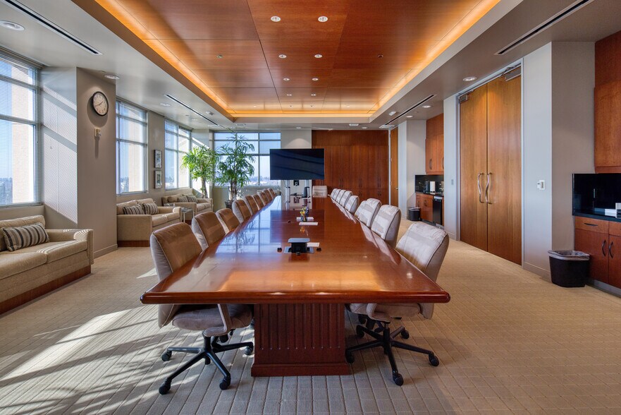 More Photos Of 10100 Trinity Pky, Stockton Office For Sale