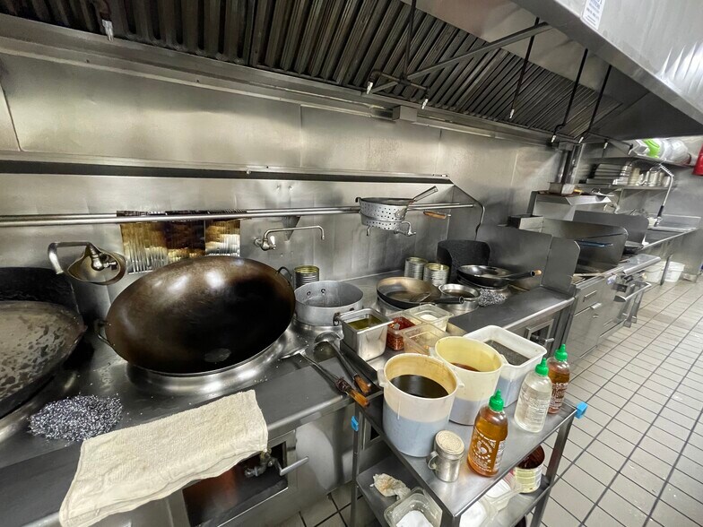 More Photos Of 912-980 S Euclid St, Anaheim Restaurant For Lease