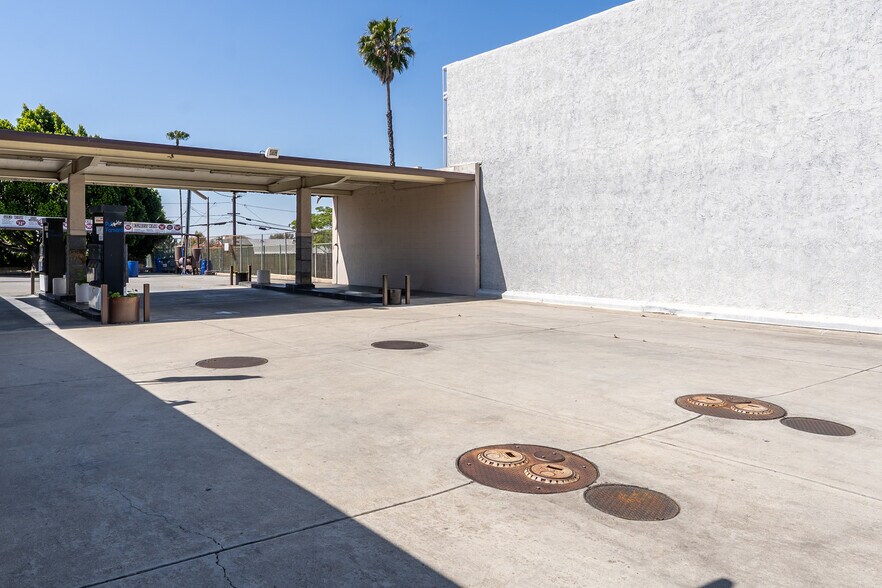More Photos Of 530 E Foothill Blvd, Pomona Service Station For Sale