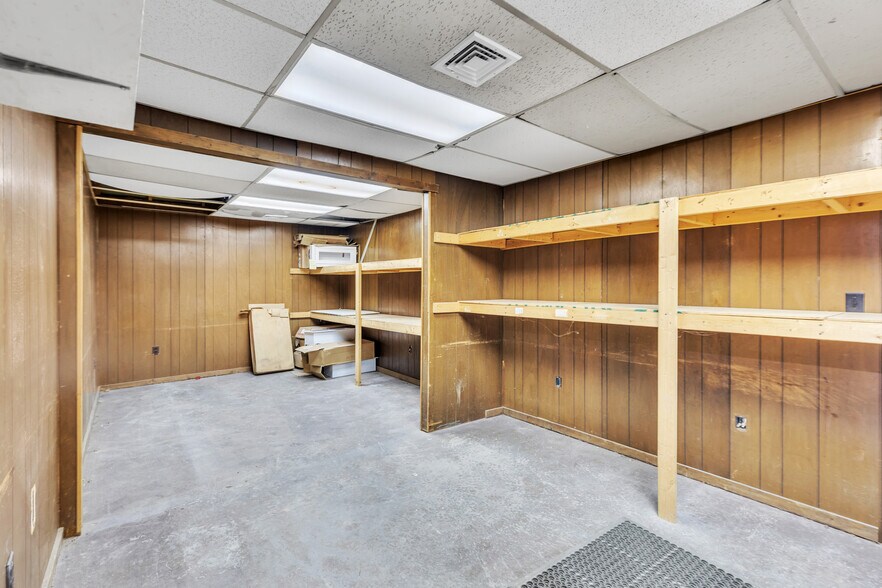 More Photos Of 96A Mainline Dr, Westfield Warehouse For Lease