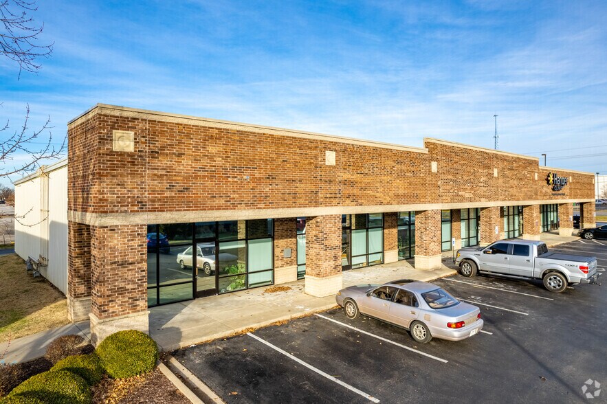 More Photos Of 3037-3043 S Kansas Expy, Springfield Unknown For Lease