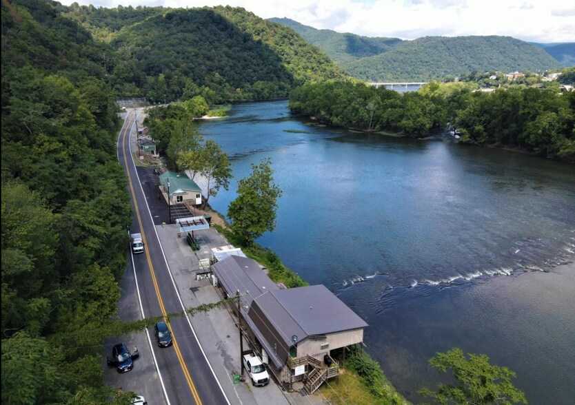 More Photos Of 846 Hinton Bypass Byp, Hinton Restaurant For Lease