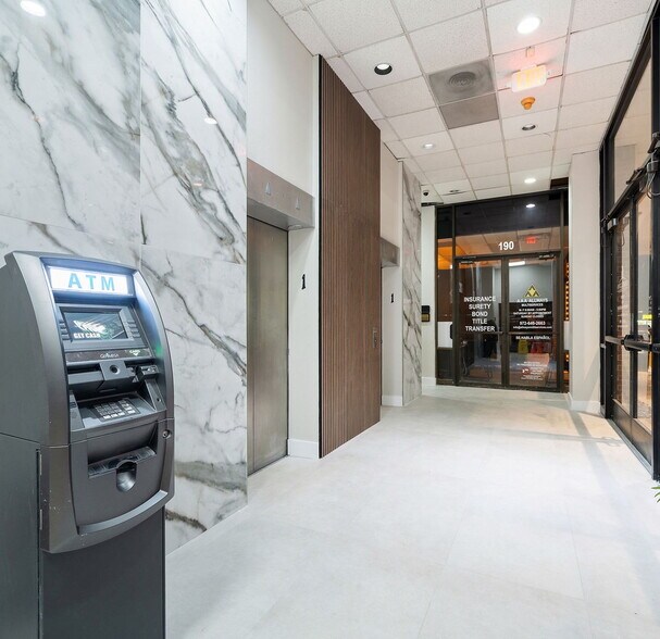 More Photos Of 1925 E Belt Line Rd, Carrollton Office For Lease