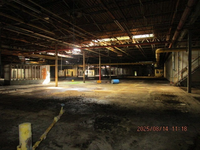 More Photos Of 169 W Bridge St, Lyons Manufacturing For Sale
