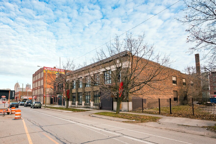 16271629 W Lafayette Blvd, Detroit, MI 48216 Warehouse For Sale