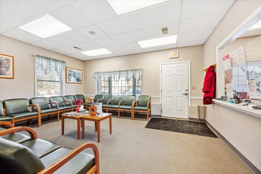 More Photos Of 301-302 Towne Centre Dr, Hillsborough Medical For Sale