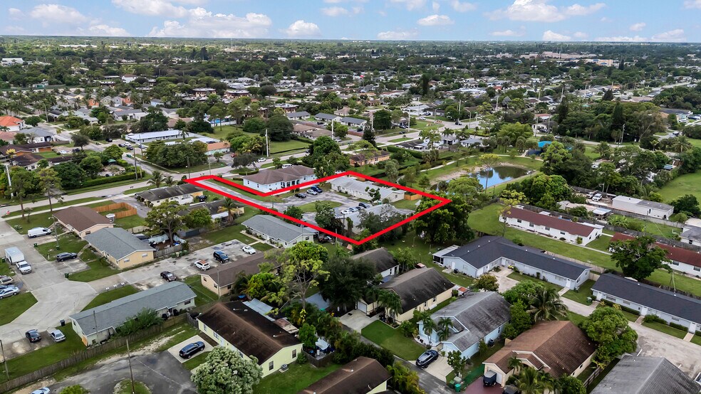 More Photos Of 3883 Park Ln, West Palm Beach Multifamily For Sale