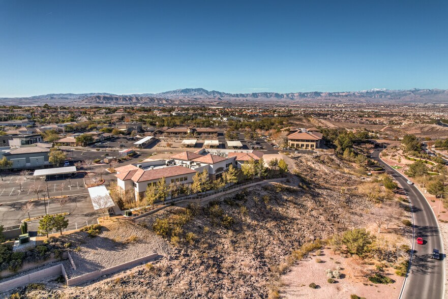 More Photos Of 2560 Anthem Village Dr, Henderson Medical For Lease