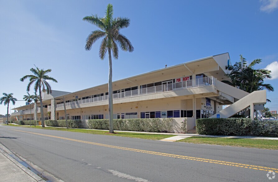 More Photos Of 101 N Riverside Dr, Pompano Beach Office For Lease