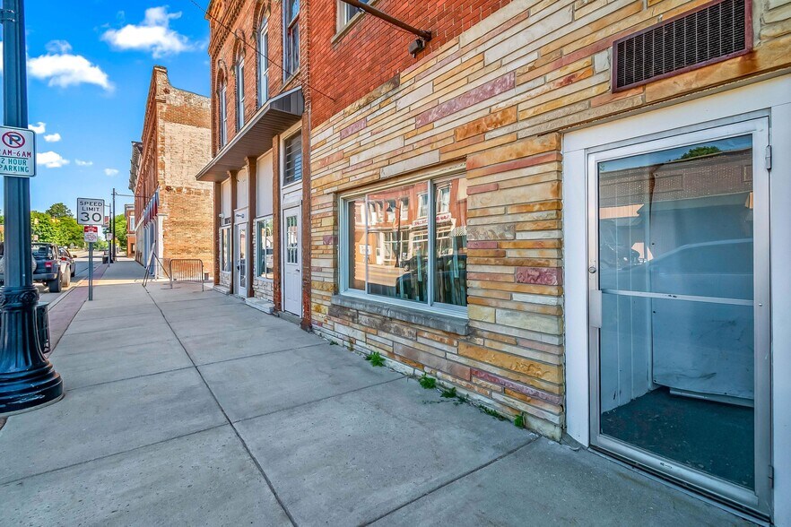More Photos Of 133-137 S Main St, Reading Storefront Retail Residential For Sale