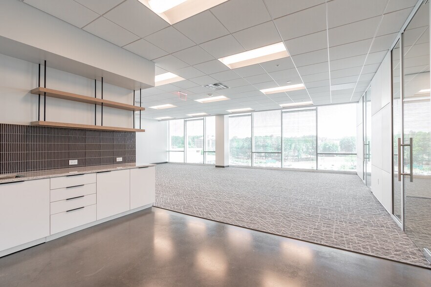More Photos Of 4509 Creedmoor Rd, Raleigh Office For Lease