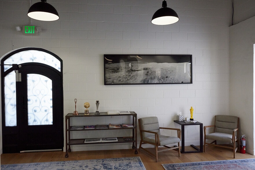 More Photos Of 8534 Washington Blvd, Culver City Freestanding For Lease