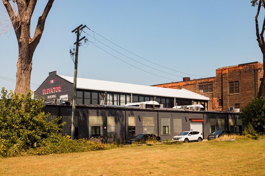 More Photos Of 1938 Franklin St, Detroit Loft Creative Space For Lease
