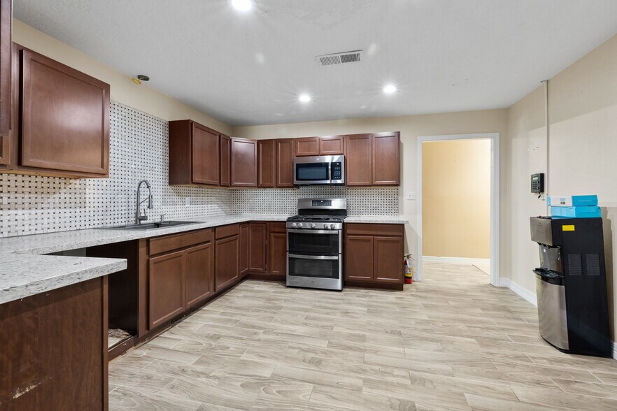 More Photos Of 18302 Noyce Rd, Crosby Lodge Meeting Hall For Sale