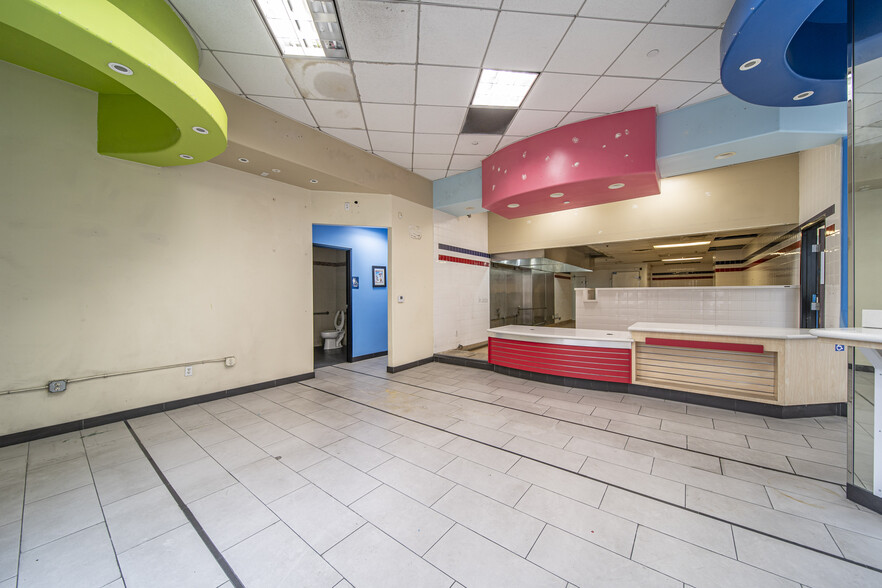 More Photos Of 580 N Atlantic Blvd, Monterey Park Apartments For Lease