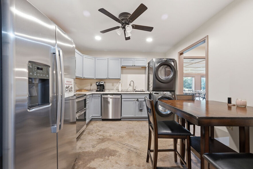 More Photos Of 3922 Highway 2, Cohutta Flex For Sale
