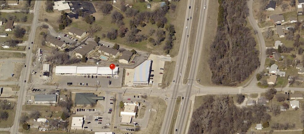 More Photos Of 23 E 34th St, Sand Springs General Retail For Sale