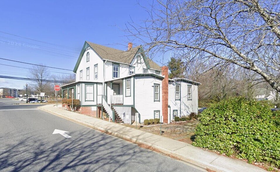 More Photos Of 19401 Walter Johnson Rd, Germantown Office For Sale