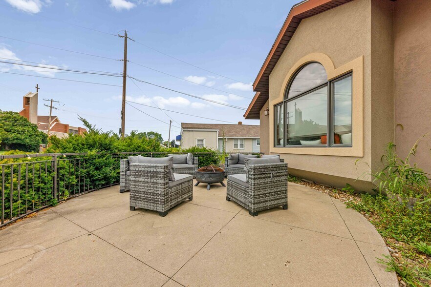 More Photos Of , Raytown Unknown For Sale