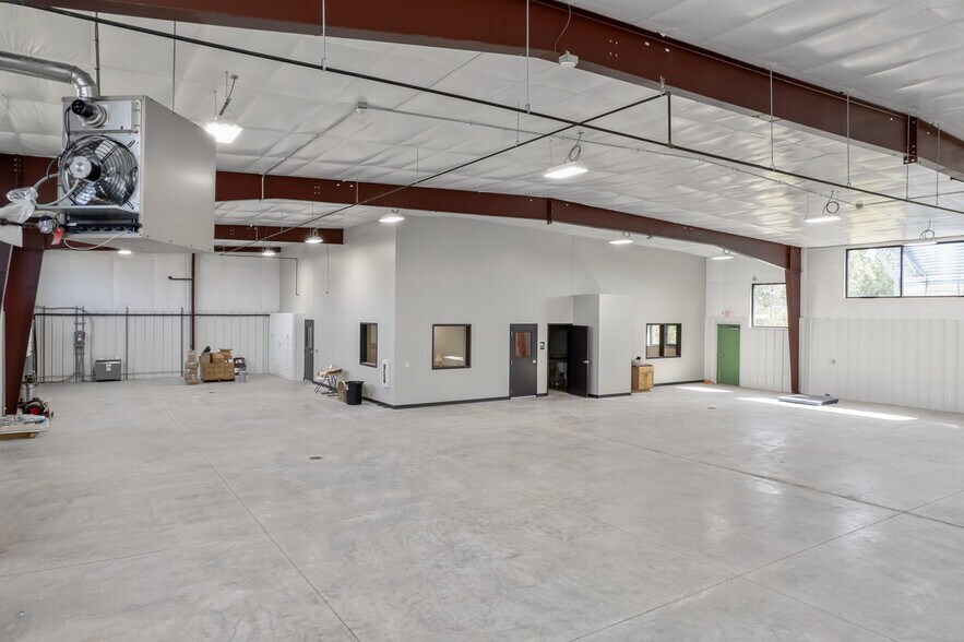 More Photos Of 605 Greenway Ct, Reedsburg Industrial For Sale