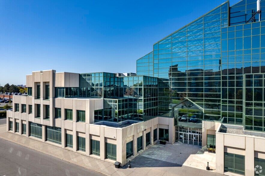 More Photos Of 7300 Warden Ave, Markham Office For Sale
