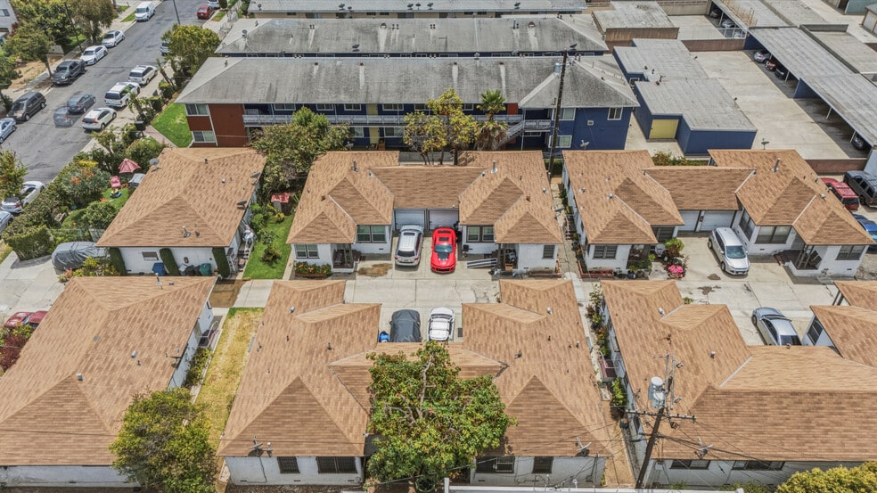 More Photos Of 949 N Cedar St, Inglewood Apartments For Sale