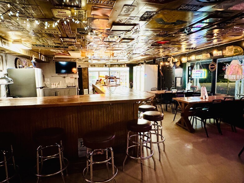 More Photos Of 125 Cypress Rd, Buchanan Restaurant For Sale
