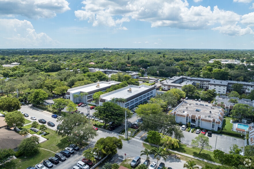More Photos Of 8600 SW 92nd St, Miami Medical For Sale