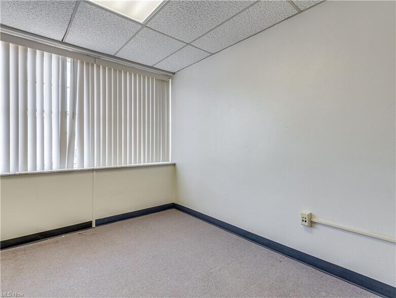 More Photos Of 680 E Market St, Akron Loft Creative Space For Lease