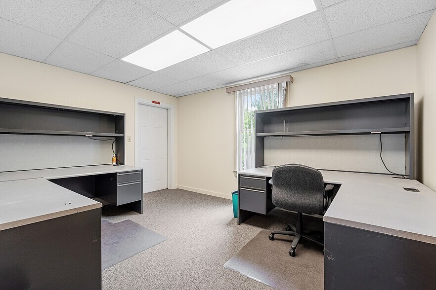 More Photos Of 233 Ayer Rd, Harvard Medical For Lease