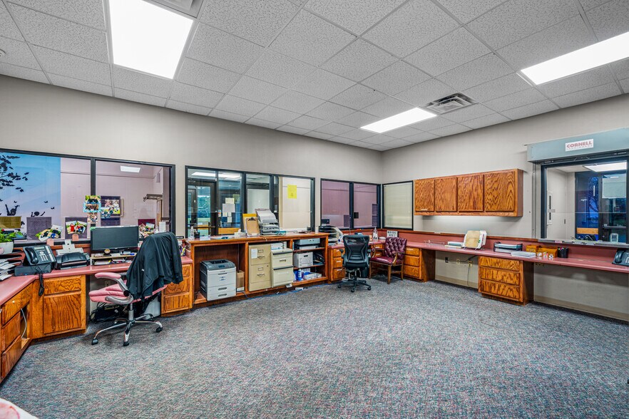 More Photos Of 15239 AL Highway 68, Crossville Medical For Sale