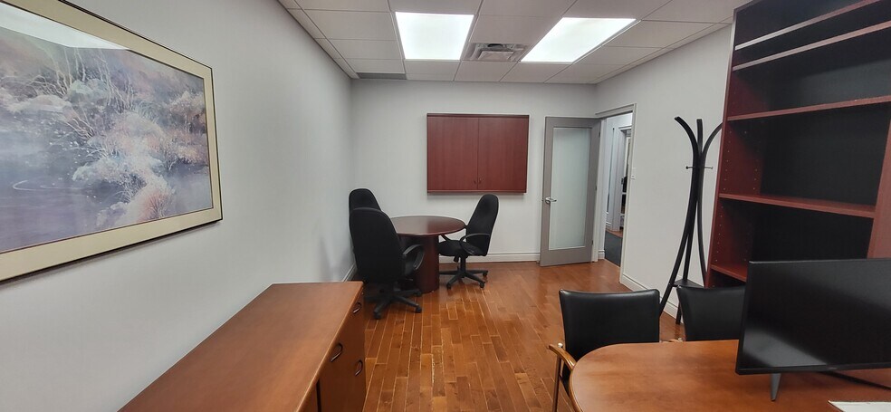 More Photos Of 30 Wertheim Ct, Richmond Hill Office Residential For Lease