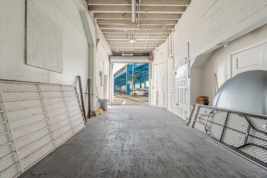 More Photos Of 1606 Harrison St, San Francisco Service For Sale