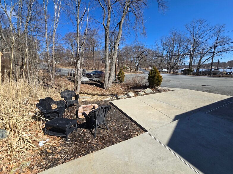 More Photos Of 120 Brady Rd, Lake Hopatcong Restaurant For Sale