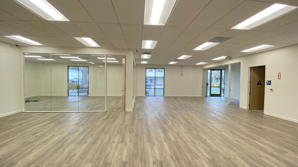 More Photos Of 755-757 N Pastoria Ave, Sunnyvale Research And Development For Lease