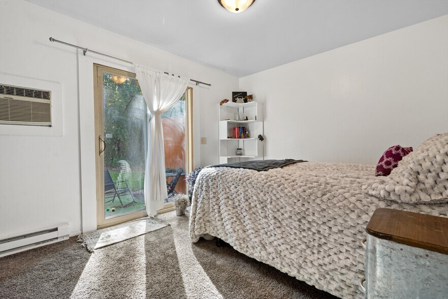 More Photos Of 643 Meadow Ln, Burlington Apartments For Sale