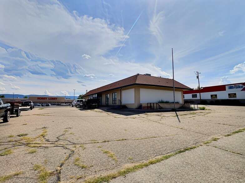 Primary Photo Of 2877 E 2nd St, Casper Service Station For Sale