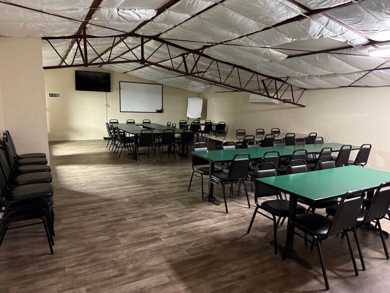 More Photos Of 2244 Ivy St, Chico Manufacturing For Sale