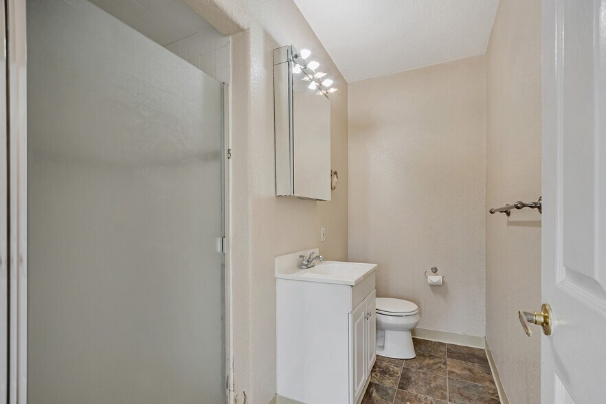 More Photos Of 270 E Saint John St, San Jose Apartments For Sale