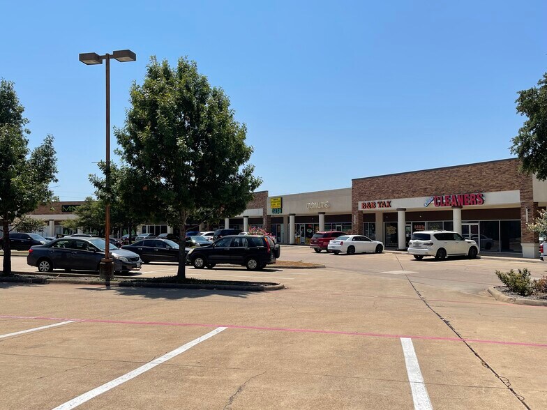 More Photos Of 1100 E Pleasant Run Rd, DeSoto Unknown For Lease