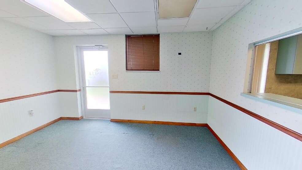 More Photos Of 1629 Union Ave, Natrona Heights Medical For Lease