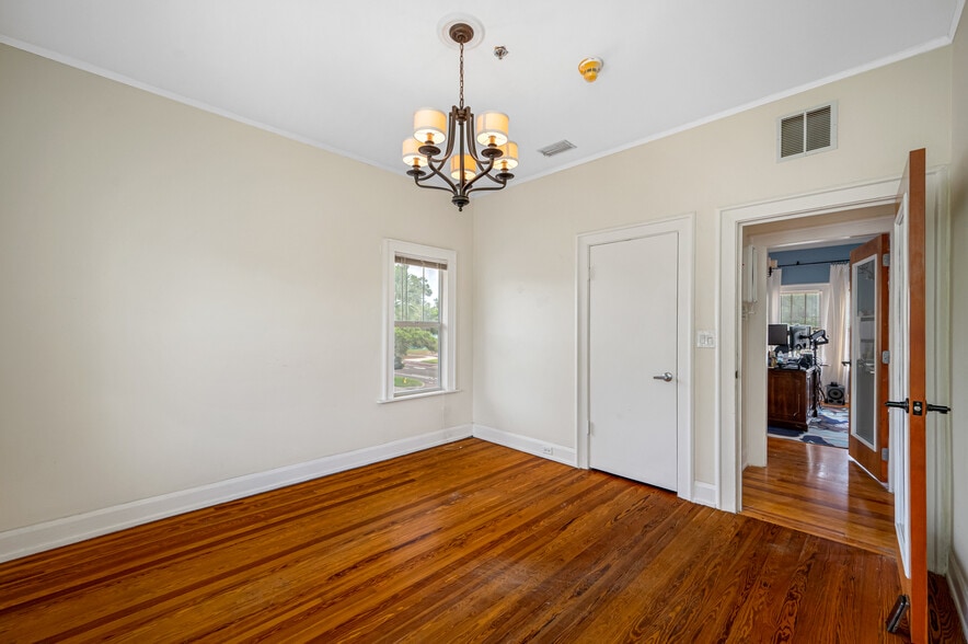 More Photos Of 2901 1st Ave N, Saint Petersburg Office For Lease