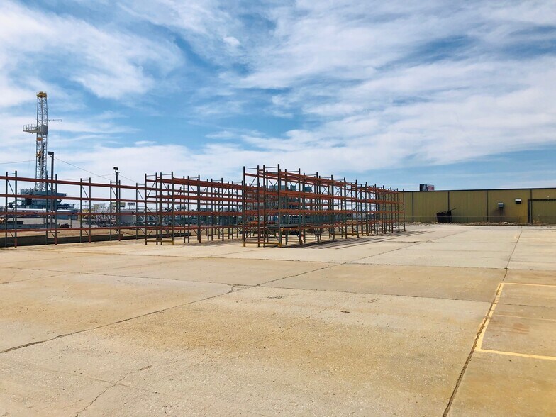 More Photos Of 5353 S Hattie Ave, Oklahoma City Warehouse For Lease