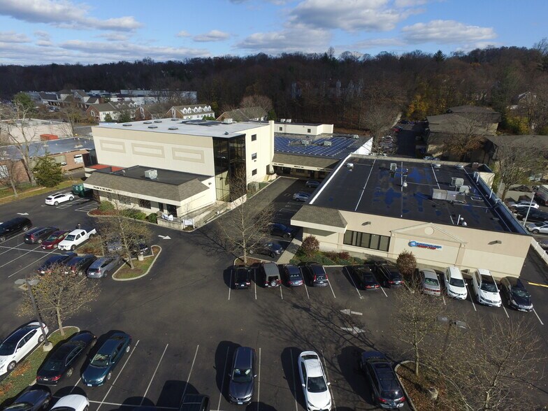 More Photos Of 346 Main Ave, Norwalk Restaurant For Lease