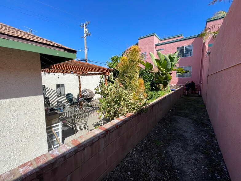 More Photos Of 3690 Newton St, Torrance General Retail For Sale