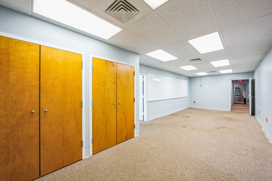 More Photos Of 2169 E High St, Pottstown Office For Lease